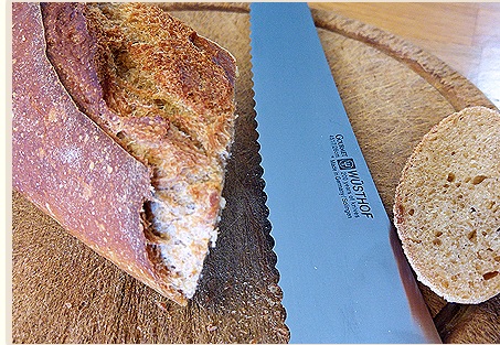 סכין לחם משונן ווסטהוף דרייצק - באדיבות אתר הנחתום